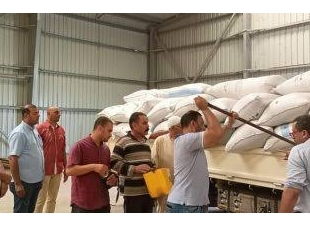  توريد 119 طن و 690 كجم أرز شعير ل 21 موقعا بكفر الشيخ